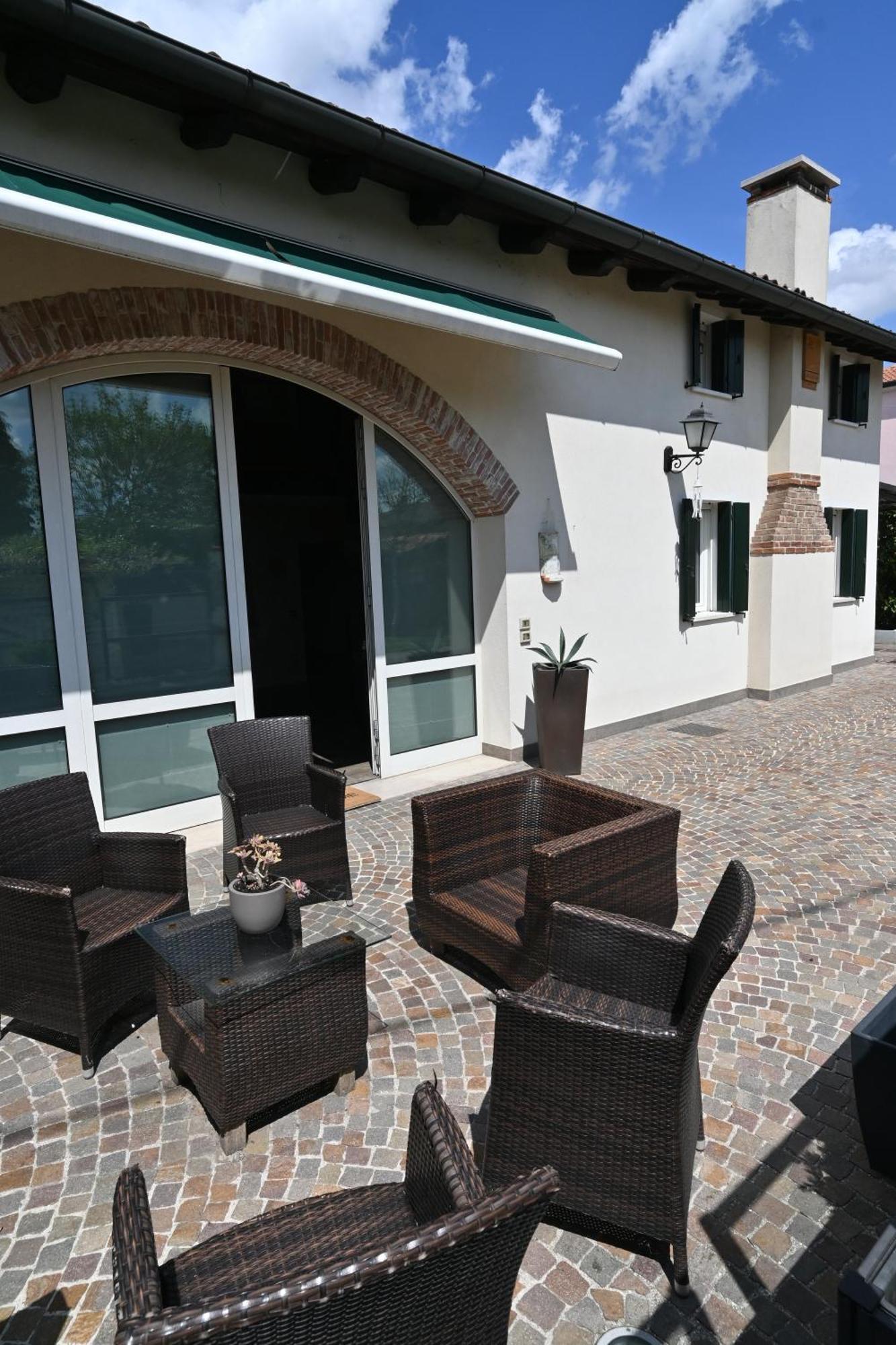 Ca Centosa Artistic House Villa Storica Ristrutturata Con Patio E Giardino Cittadella Esterno foto